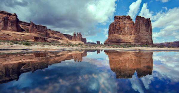 Arches Symmetry